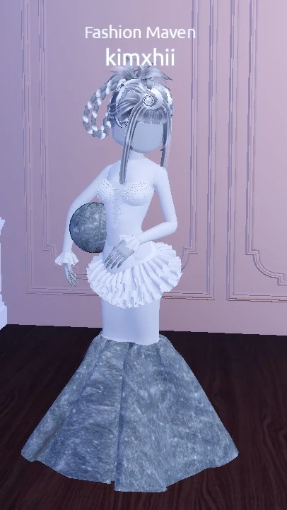 „Moon Dress to Impress Eclipse“